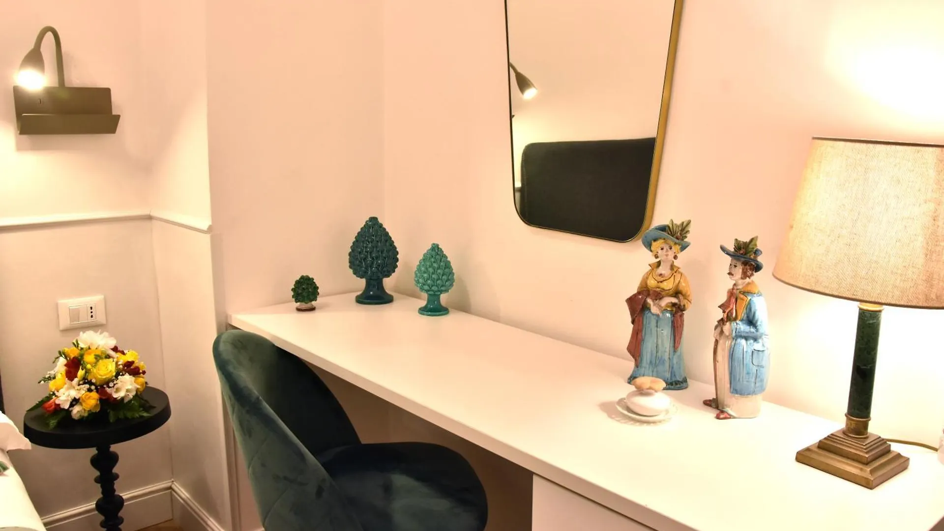 Gloden House Apartments 타오르미나 0*,