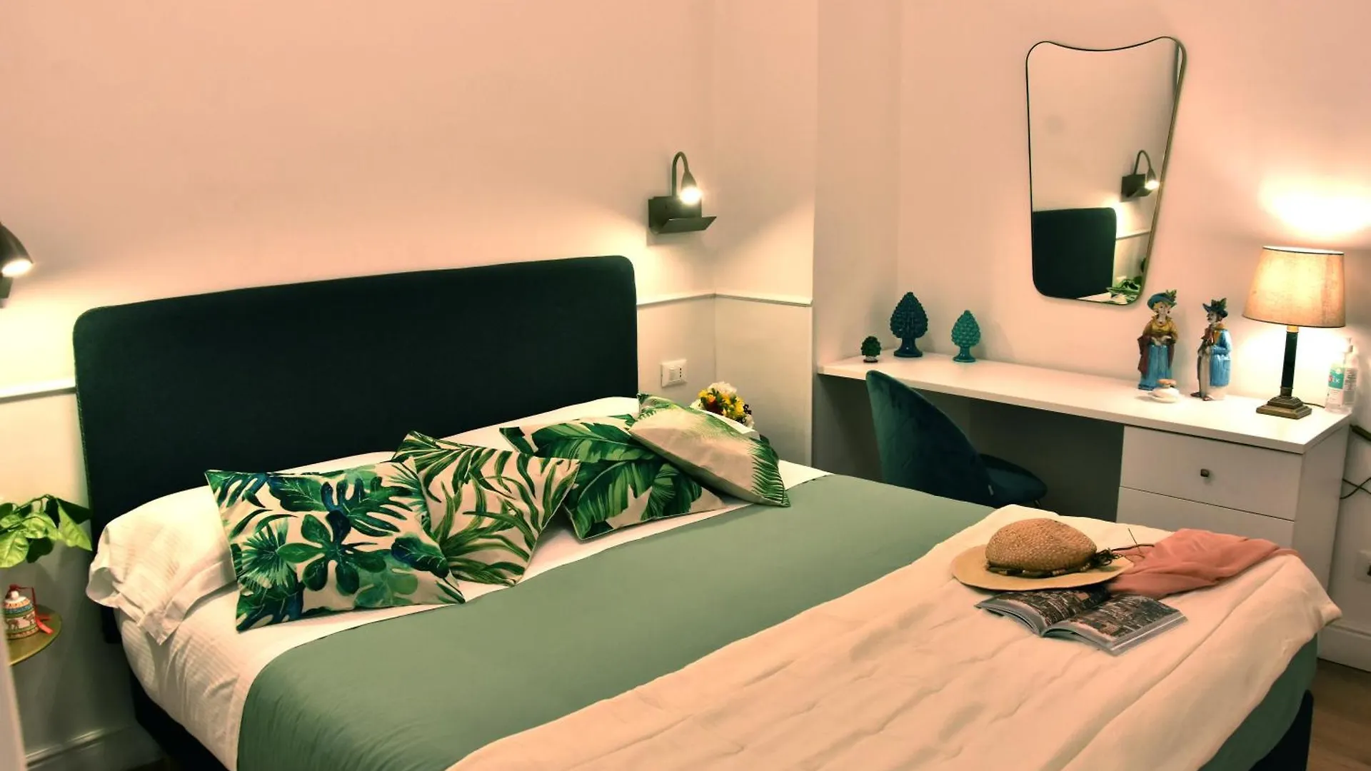 Gloden House Apartments 타오르미나