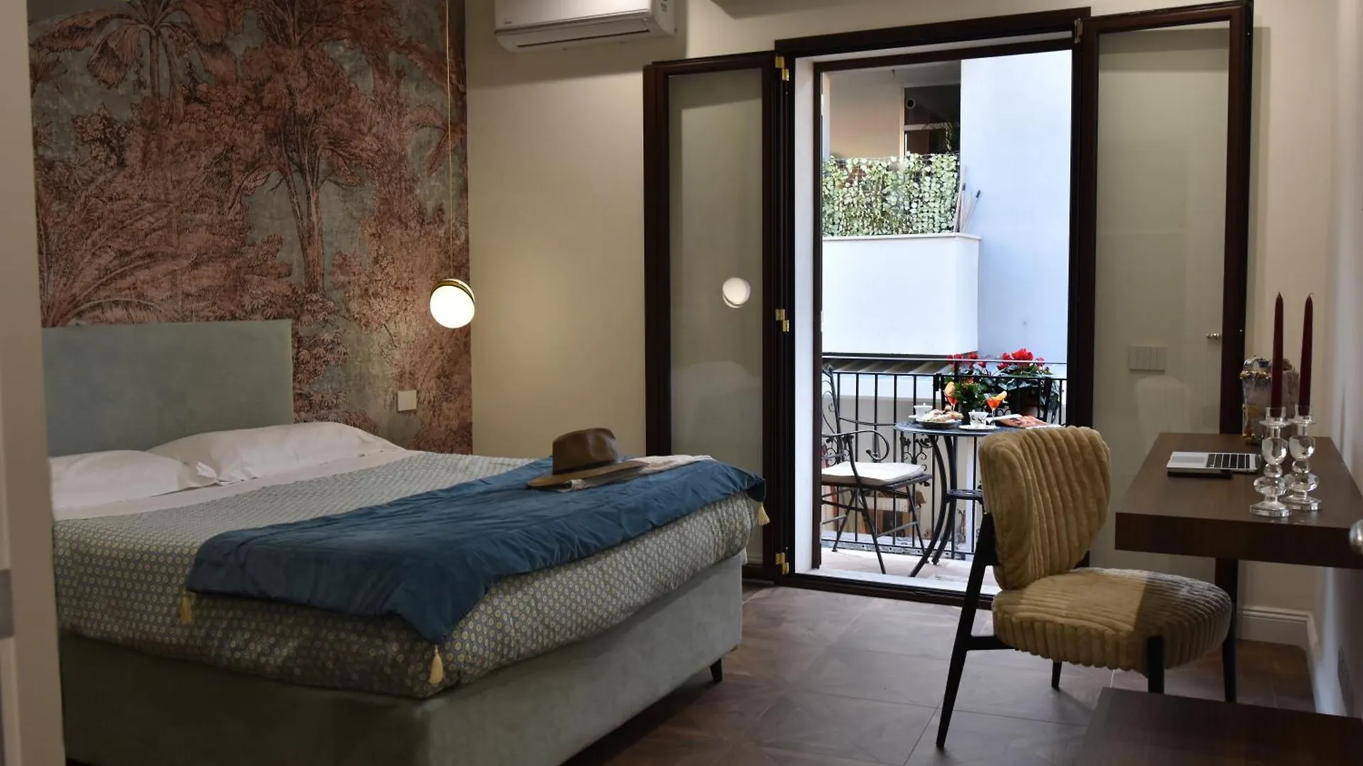 Gloden House Apartments 타오르미나 0*,