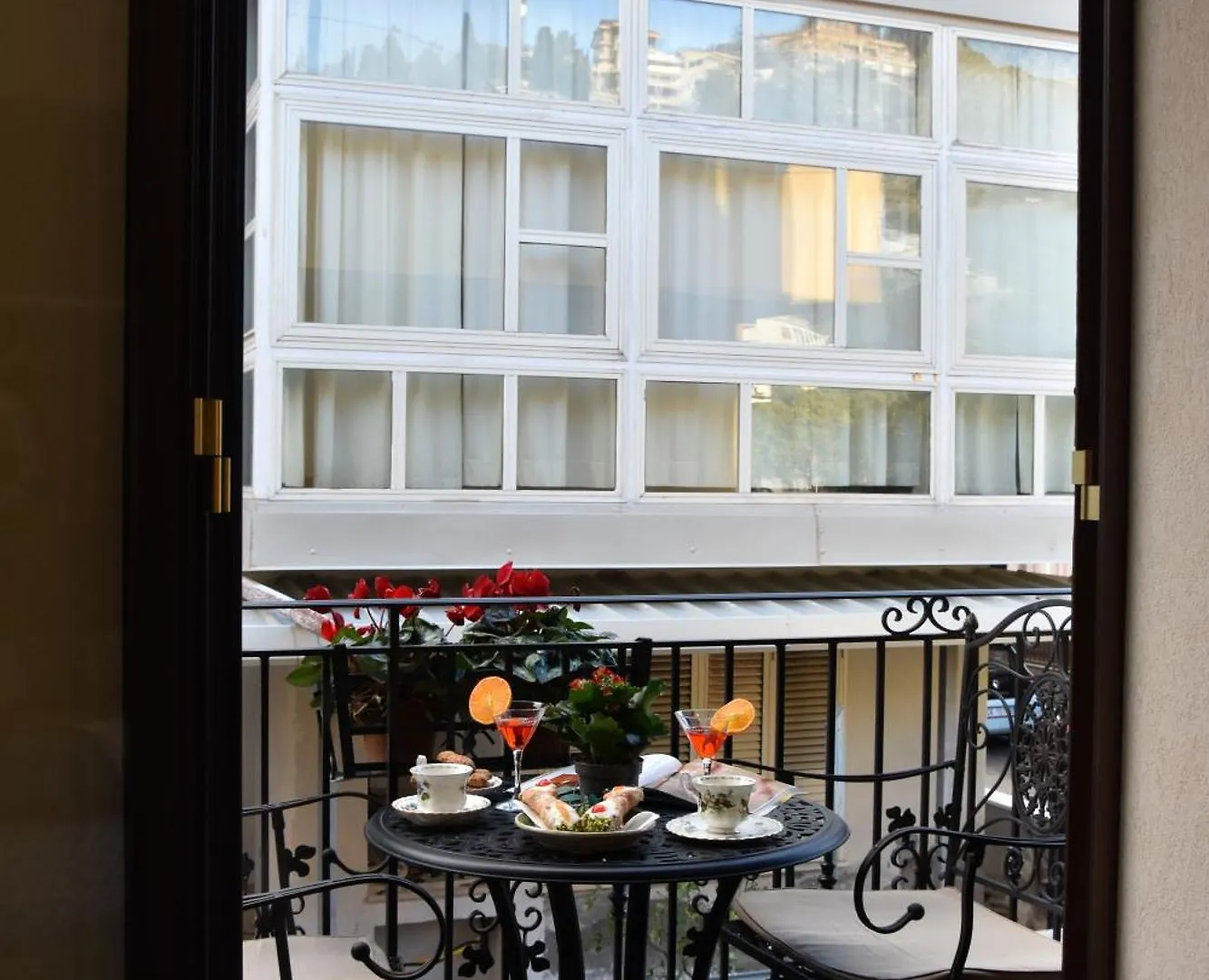 Gloden House Apartments 타오르미나 0*,