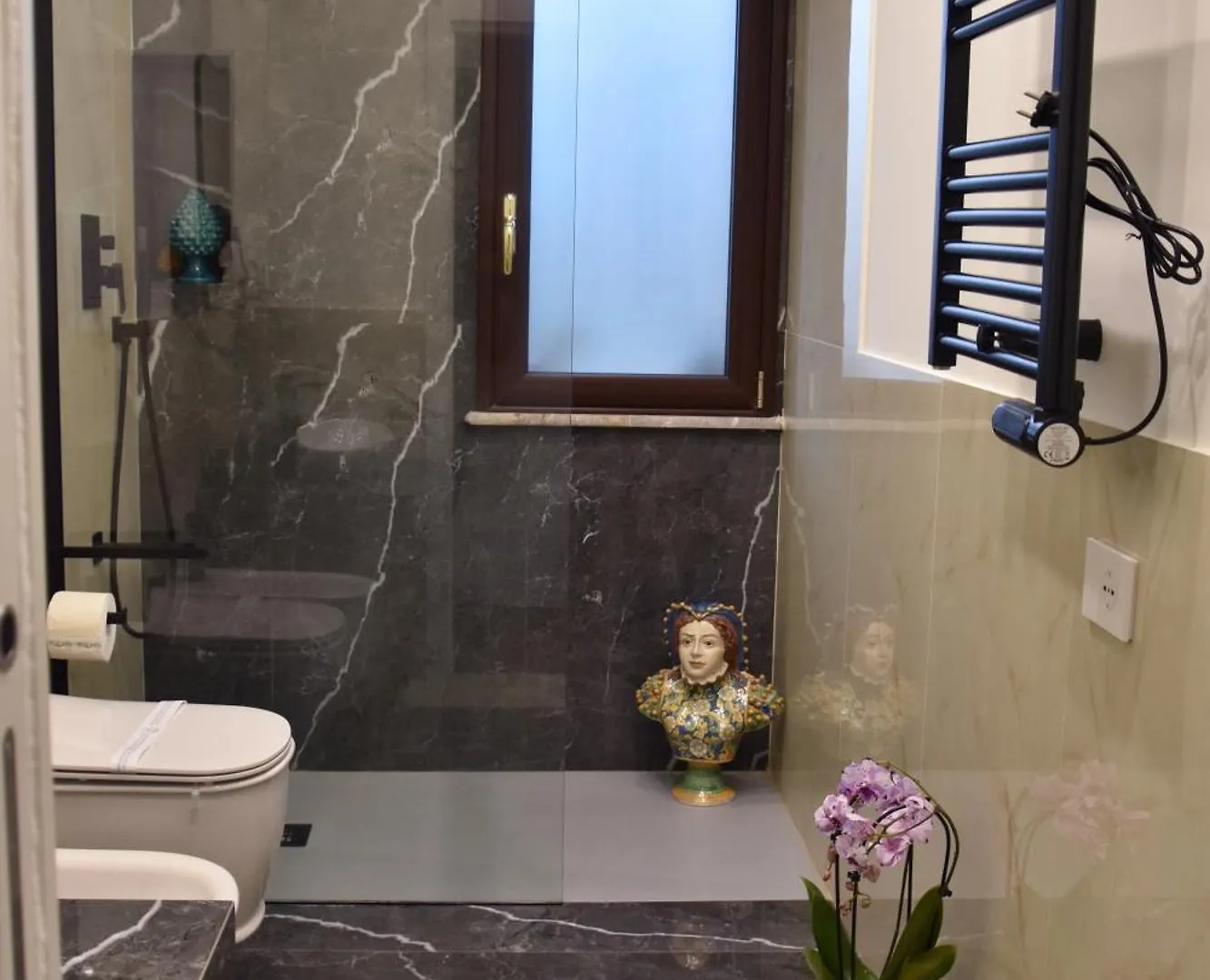 Gloden House Apartments 타오르미나